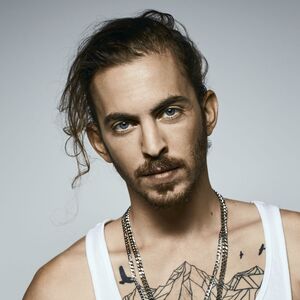 Dennis Lloyd